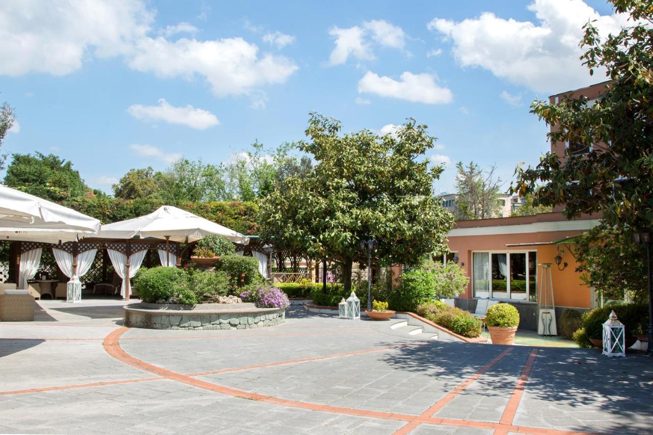 Montespina Park Hotel Nápoles Exterior foto